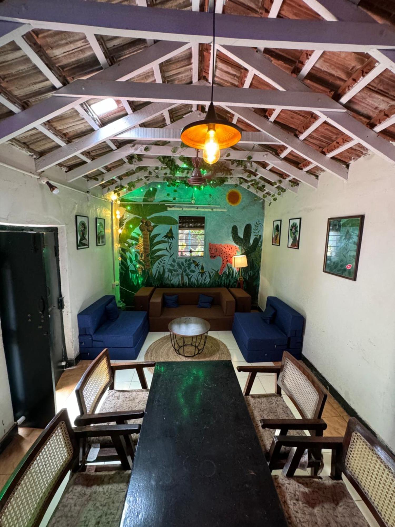 Hotel The Lazy Palm Shack Coimbatore Esterno foto
