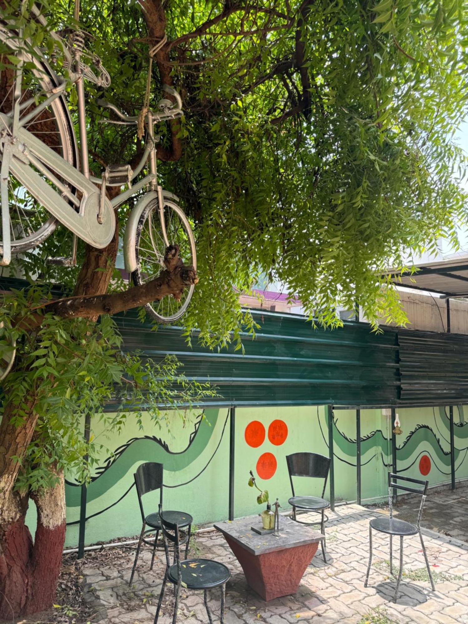 Hotel The Lazy Palm Shack Coimbatore Esterno foto